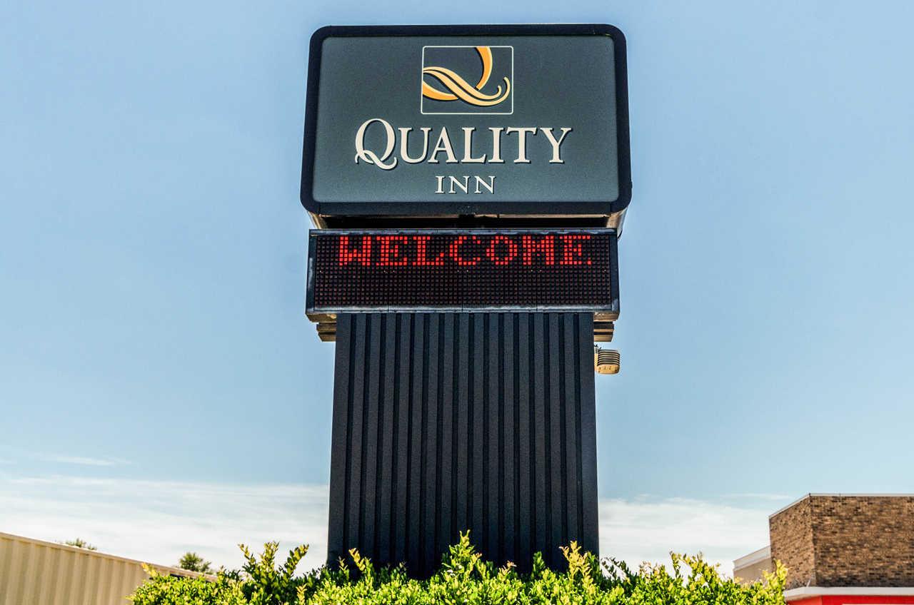 Quality Inn Whiteville North Екстериор снимка