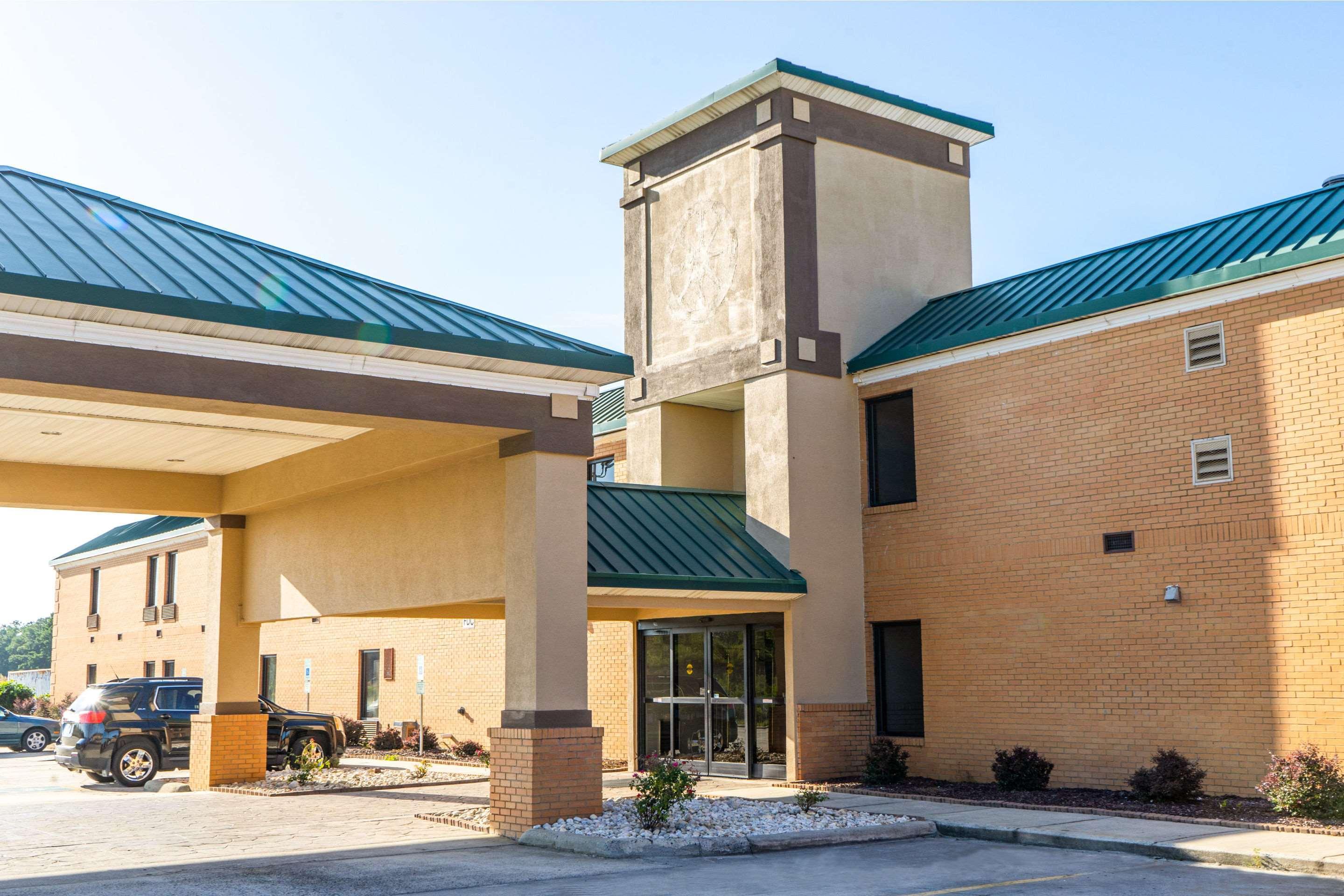 Quality Inn Whiteville North Екстериор снимка